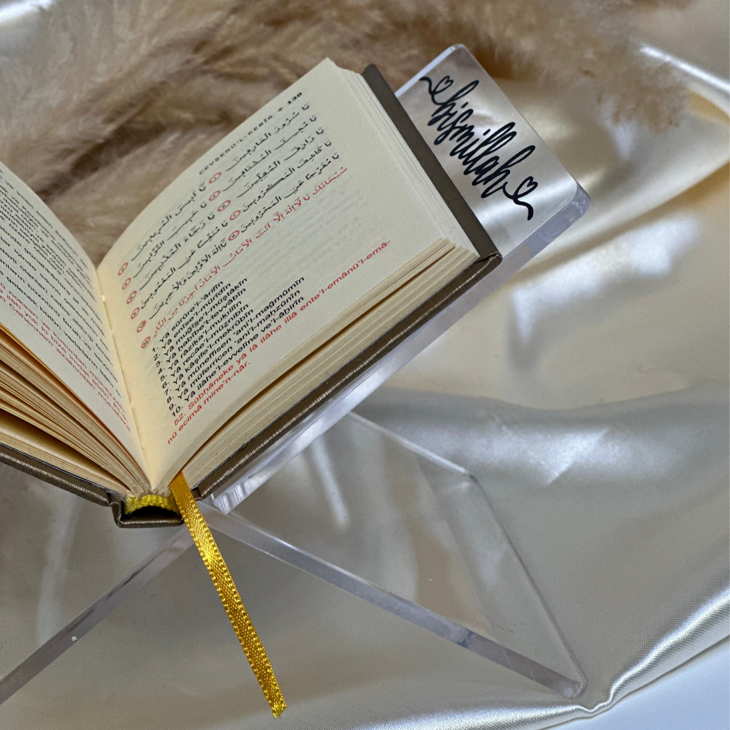 Muslimischer Acryl-Koranhalter mit Surebuch– für fokussierte Lesemomente